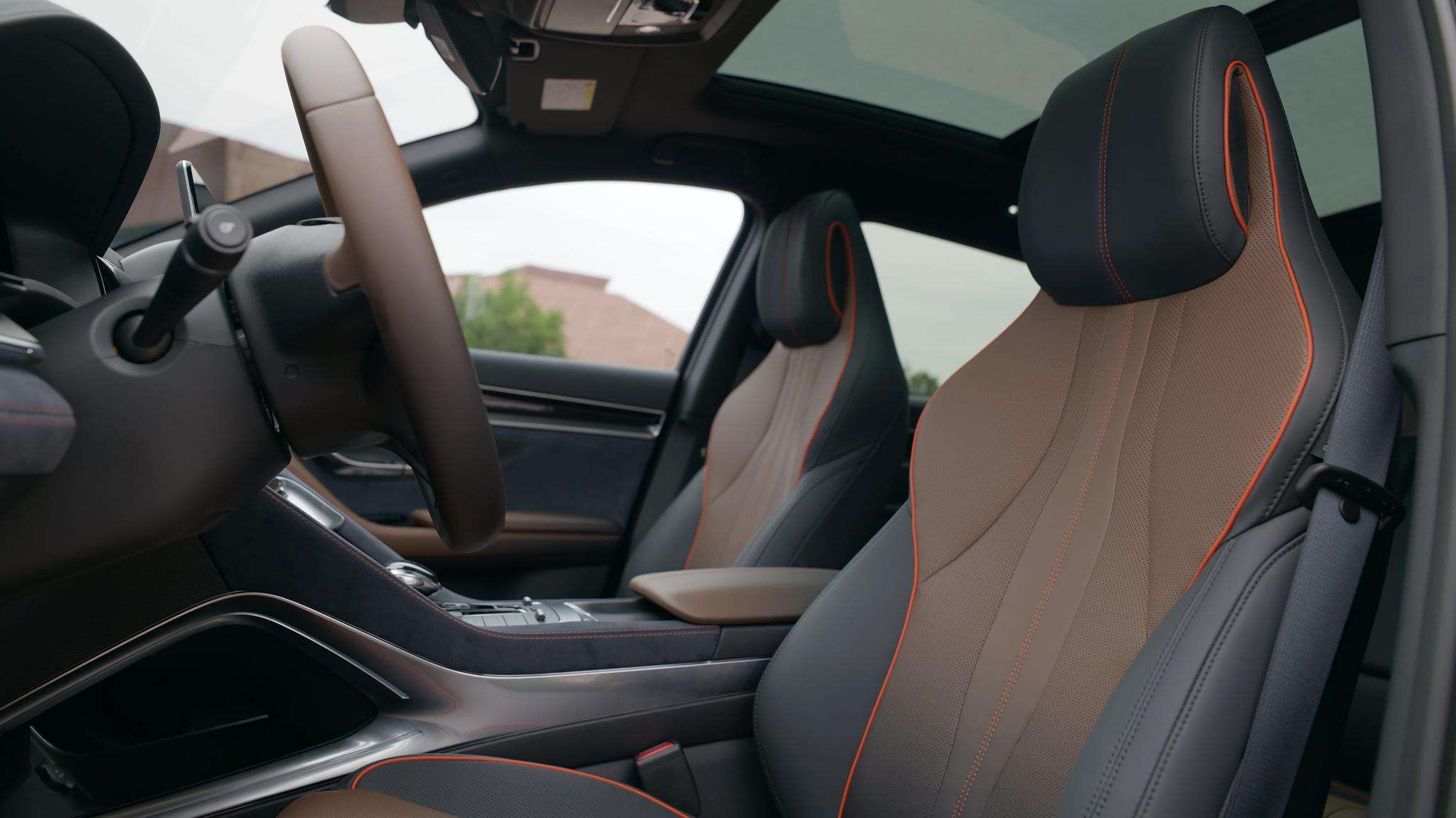 比亚迪宋PLUS内饰