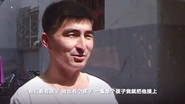 新疆小伙接住5楼坠落的孩子 孩子被救自己被砸晕(3)